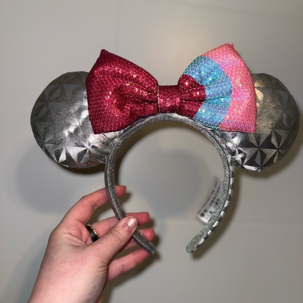 Bubblegum Wall EPCOT Minnie Ears